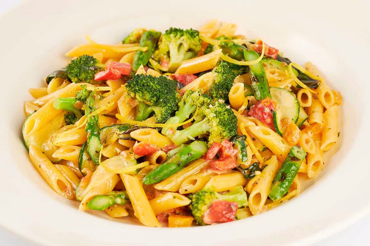 Evelyn's Favorite Pasta - The Cheesecake Factory Menu Prices 2026